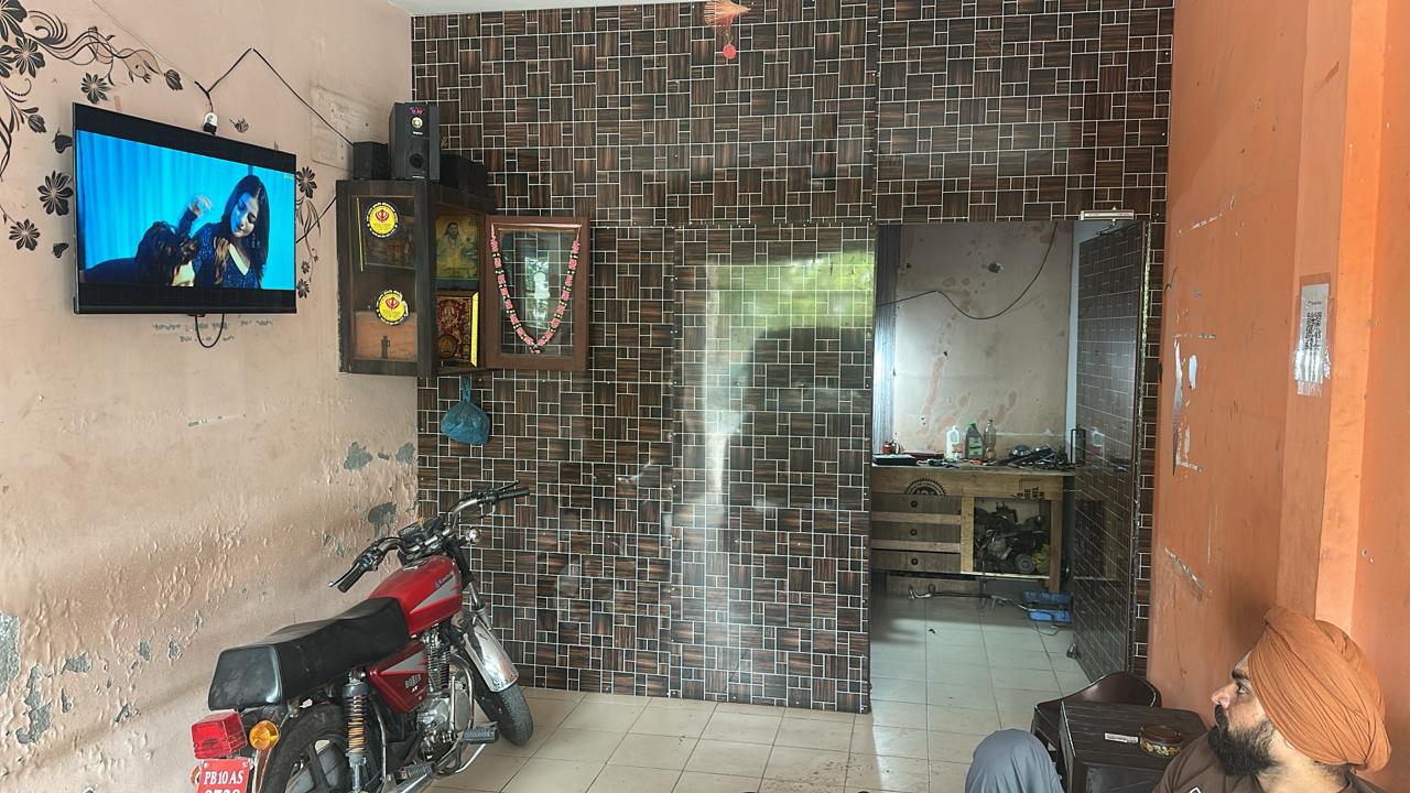 DeepCarac Service Image